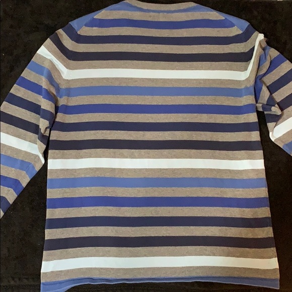 St. John’s Bay sweater - Picture 2 of 3